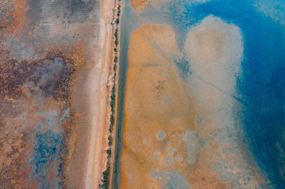 025 saltfields huelva algarve drone areal - Farben & Strukturen der Salzfelder