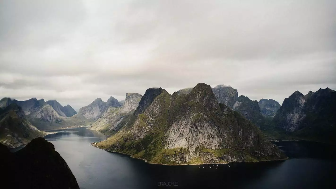 lofoten roadtrip landscape reine 1 - Lofoten - Bergsteigen & Roadtrip lofoten roadtrip landscape reine 1 - Lofoten - Bergsteigen & Roadtrip