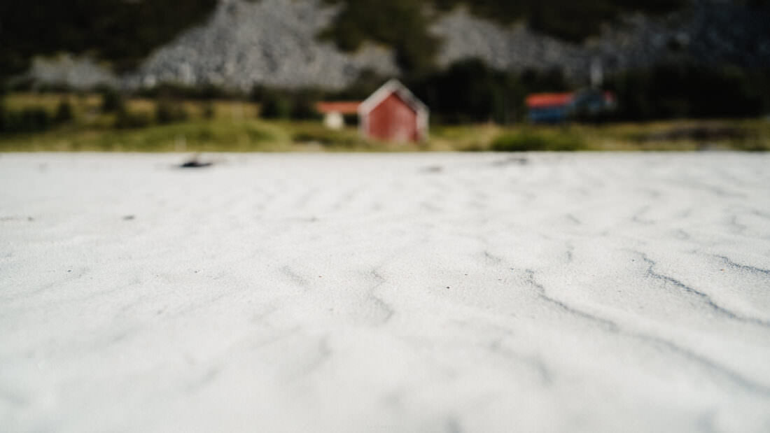 Lofoten - Roadtrip der Küste entlang blog-fotograf, reiseblog-europa-cat, luftaufnahmen-drohne-dji-mavic hochzeit fotograf bodensee norwegen lofoten reine fjorde 6 1100x619 - Lofoten - Roadtrip der Küste entlang hochzeit fotograf bodensee