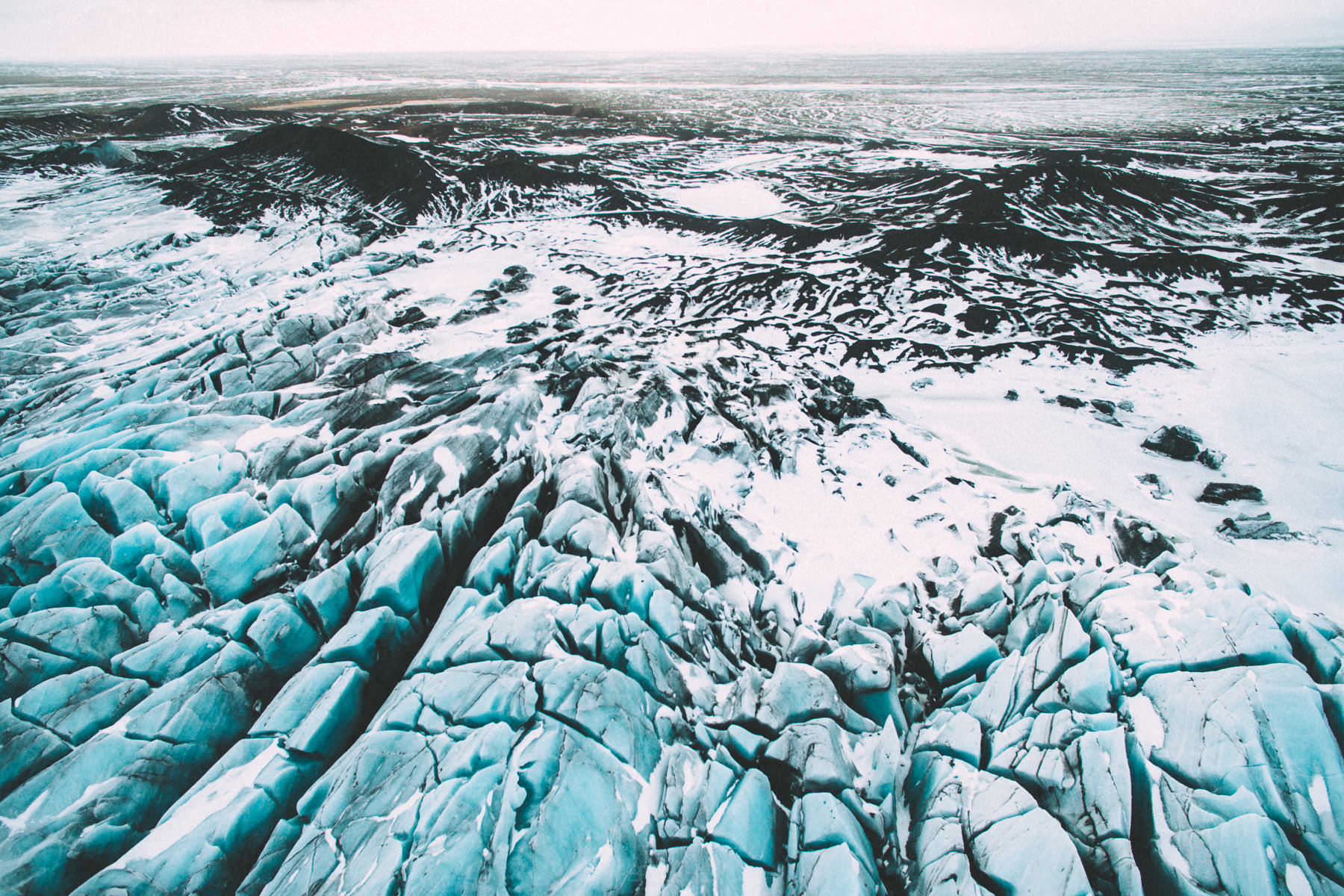 skaftafell glacier drone svinafellsjokul iceland 0012 - Island - Luftaufnahmen der Gletscherlandschaft im Skaftafell Nationalpark